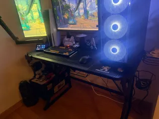 Monitor Titan Army 24.5 180Hz IPS FHD