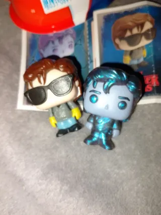 Kinder Joy Stranger Things Figuras