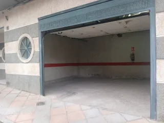 Alquilo plaza garaje