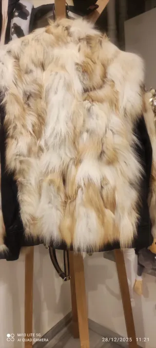Abrigo corto piel zorro mujer
