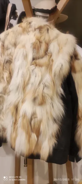 Abrigo corto piel zorro mujer