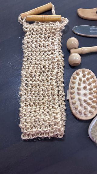 Kit accessori bagno in juta e legno