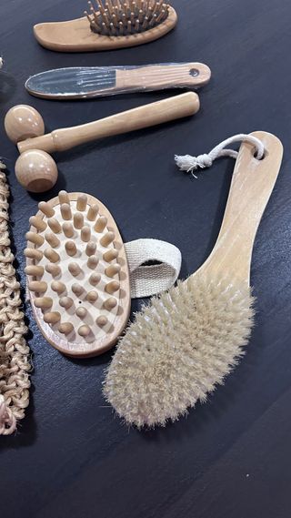 Kit accessori bagno in juta e legno