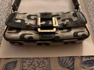 1Borsa a Spalla In Ottime Condizioni VINTAGE GUESS