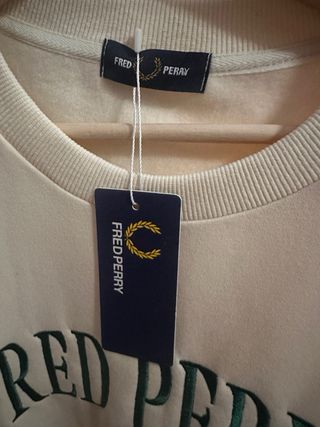 Sudadera Fred Perry Beige