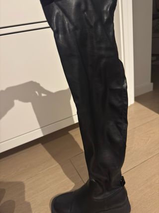 Botas altas negras