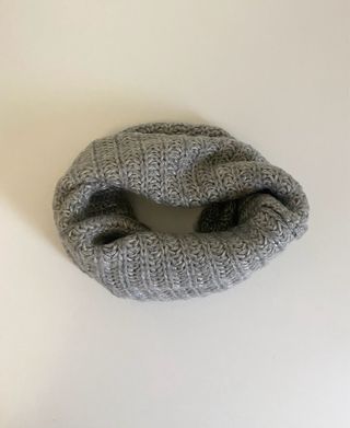 Cuello de punto gris Stradivarius