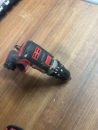 Taladro Milwaukee M18