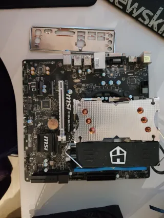 I7 6700 Placa MSI B150M BAZOOKA 8gb DDR4 + GTX 960