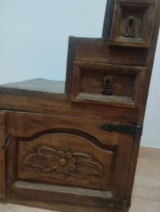 Mueble escalonado de madera