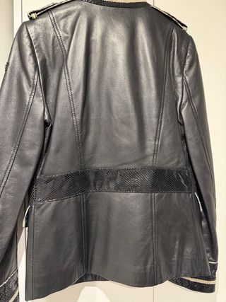 Chaqueta de Piel 100% Negra