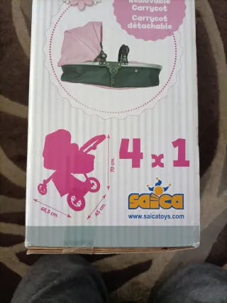 Carro de juguete para niña