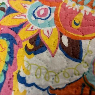 Edredón 150 con 2 almohadas a juego