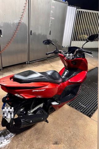 Honda PCX 125 Roja 2017 Menos de 21.000km