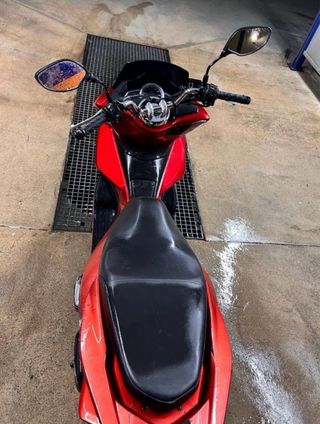 Honda PCX 125 Roja 2017 Menos de 21.000km