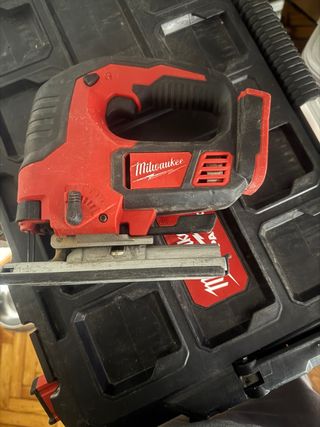 Sierra de calar Milwaukee M18