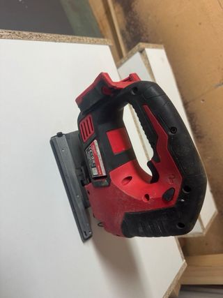 Sierra de calar Milwaukee M18