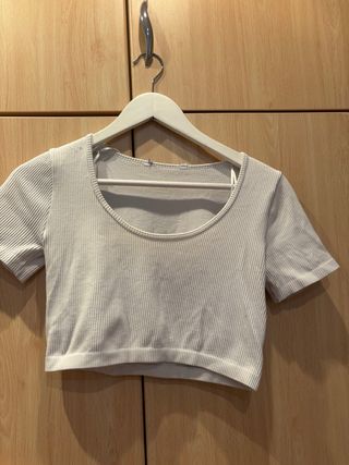 Top blanco manga corta acanalado