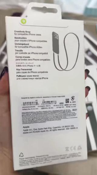 Tracolla cellulare viola