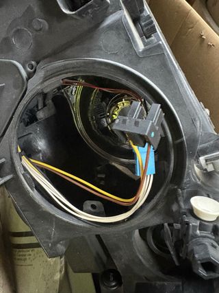 Faro delantero bmw serie 3