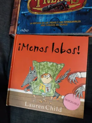 Lote de 6 cuentos desplegables.