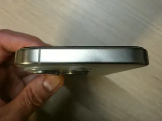 iPhone 15 Pro Titanio 87% Salud de la batería