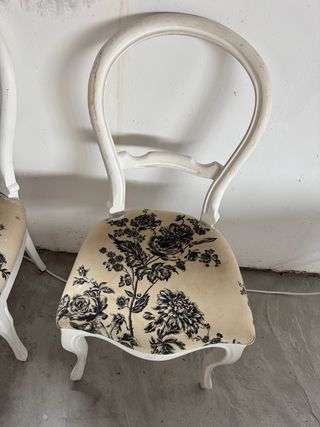 Mesa libro y 4 sillas para restaurar