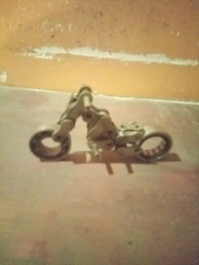 Figura de moto hecha a mano