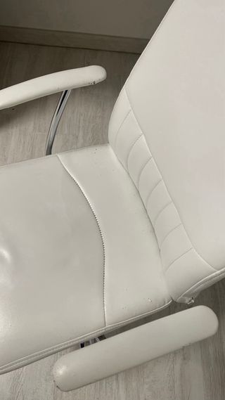 Silla de escritorio blanca