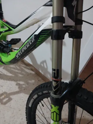 Bicicleta Descenso Specialized Demo 8