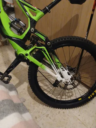 Bicicleta Descenso Specialized Demo 8