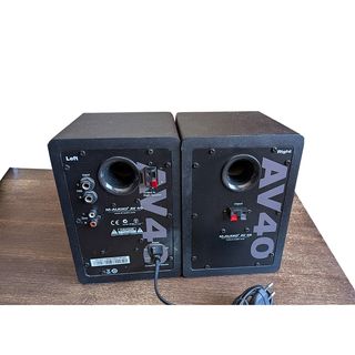 ALTAVOCES M-AUDIO AV40 (COMO NUEVOS)