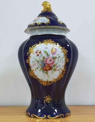 Jarrón Tibor porcelana Capeans pintado en oro