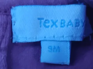 Camiseta bebé manga larga burdeos