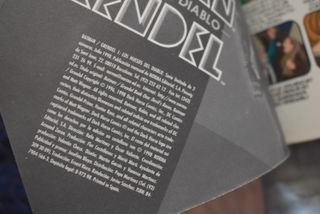 Comic Batman Grendel. Los huesos del diablo N 1