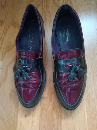 Mocasines Mujer Pitillos Charol burdeos
