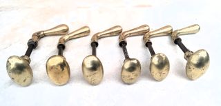 Manilla de puerta antigua.