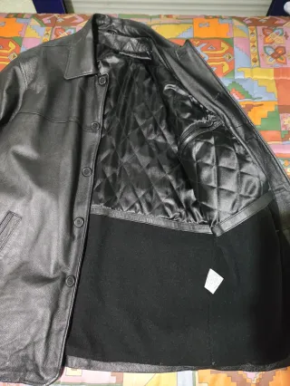 Abrigo de piel negro