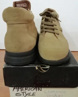 Scarponcini scamosciati American Style beige Tg 44