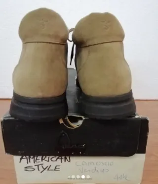 Scarponcini scamosciati American Style beige Tg 44