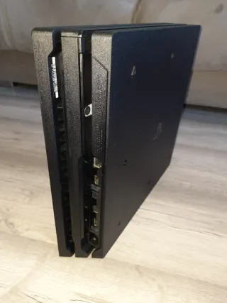 Consola Sony PS4 Pro 2TB