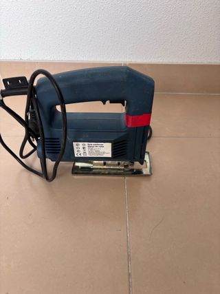 Sierra de calar azul y roja