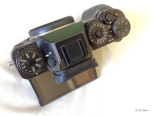 Cámara Fujifilm X-T1 con un objetivo