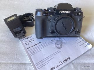 Cámara Fujifilm X-T1 con un objetivo