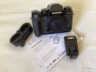 Cámara Fujifilm X-T1 con un objetivo