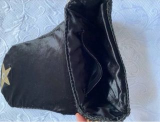 Bolso negro ganchillo estrella dorada