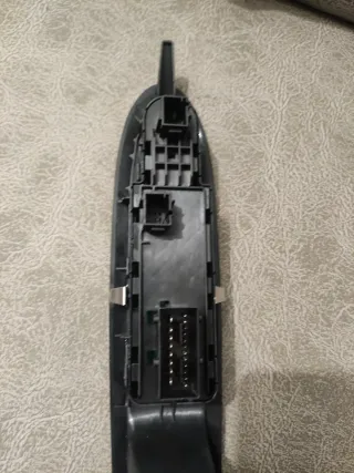 Interruptor Elevalunas Peugeot 3008/5008