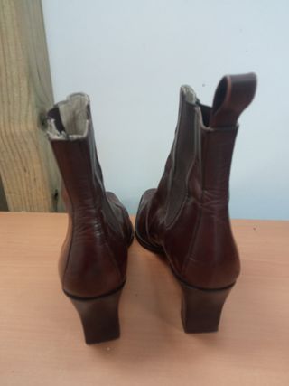 Botas de piel Farrutx marrones