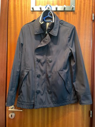 Casaco impermeável azul marinho