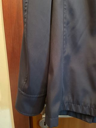 Casaco impermeável azul marinho